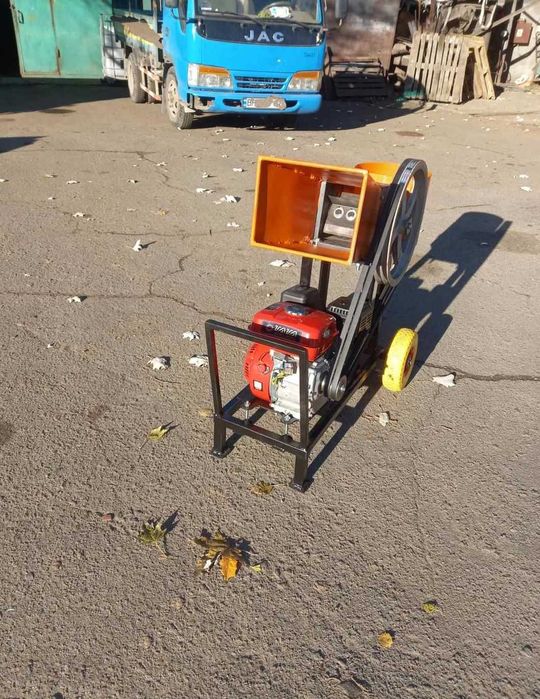 ЗАВОДСЬКИЙ! Подрібнювач гілок(гілк 50-60мм)измельчитель веток,гілкоруб