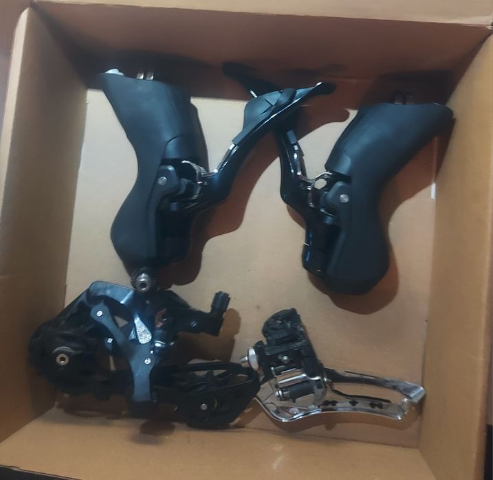 Shimano 105 12v Manetes e Desviadores