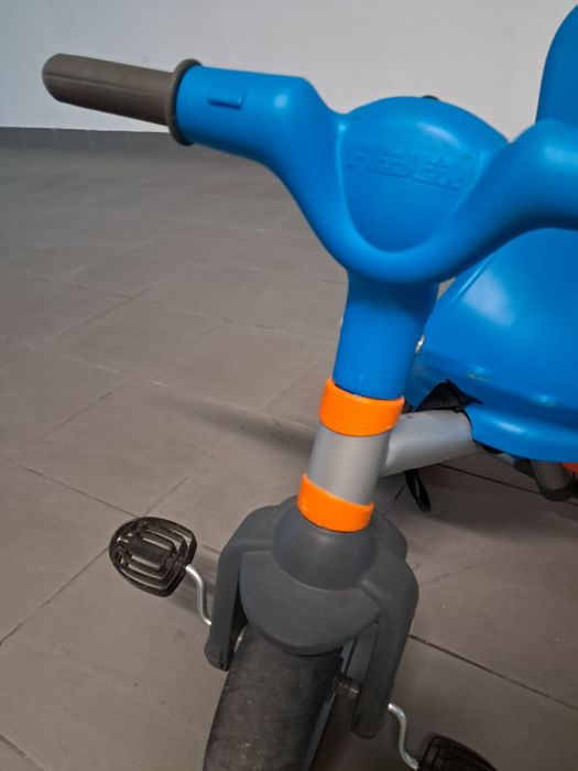 Triciclo criança até +/- 3anos