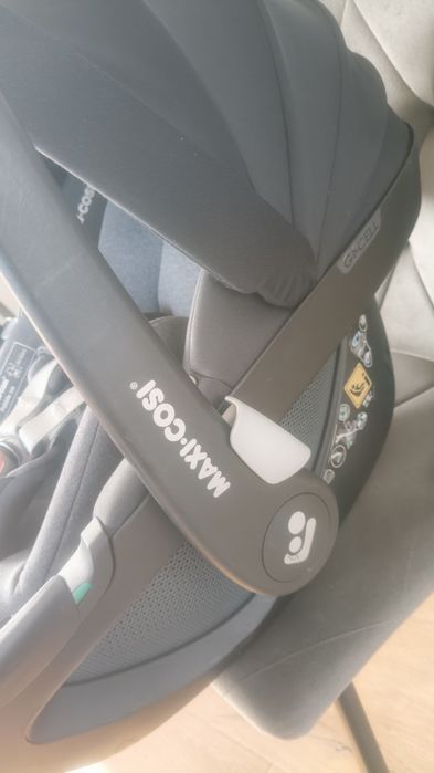 Fotelik maxi Cosi Pebble 360 z bazą