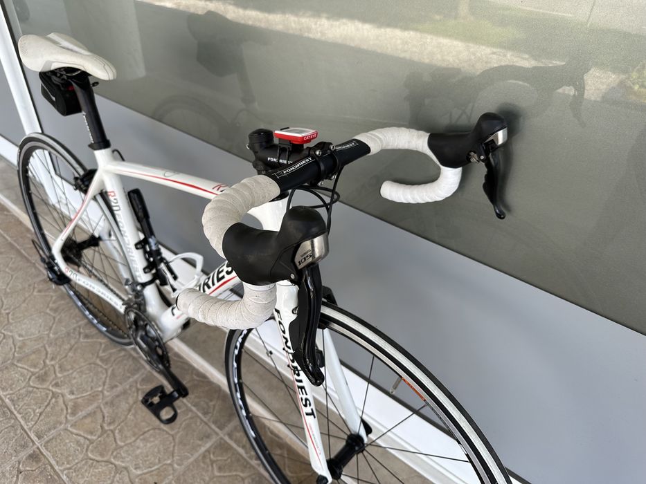 Bicicleta de estrada em carbono - Muitos extras