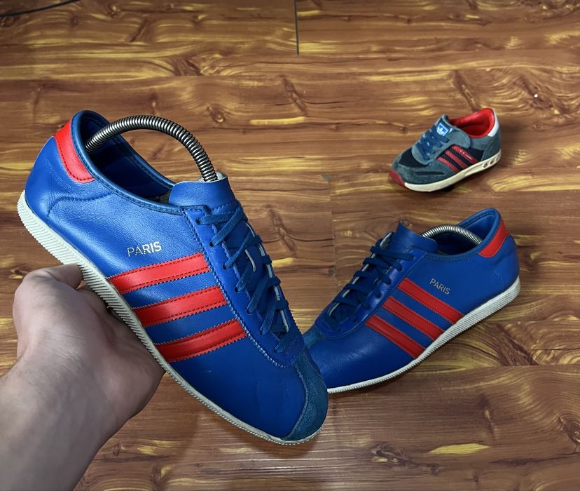 Adidas Paris.