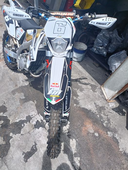 TM 250 Fi com M. Arranque