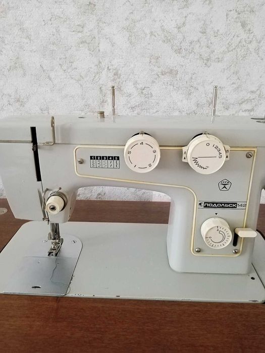 Швейна машинка Подільськ 142