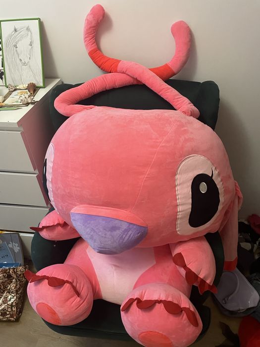Wielka maskotka z bajki Stich