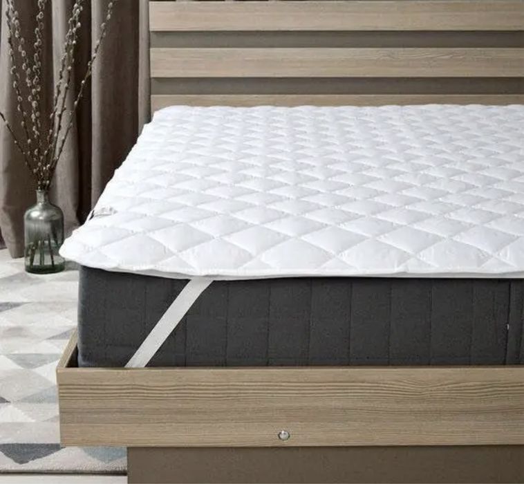 Наматрацники білі. Наматрацники і простирадла на резинці. Наматрацник