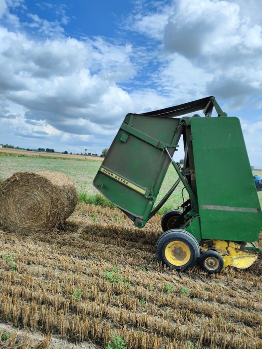 Prasa John Deere 550