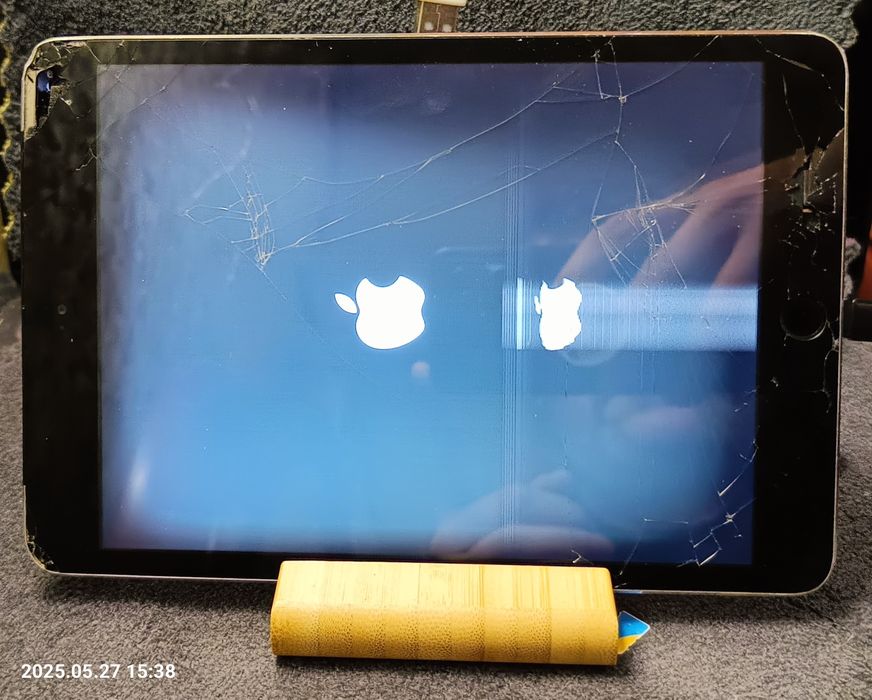Apple iPad mini 3 / LTE / 128GB./ Сім карта/ під відновлення