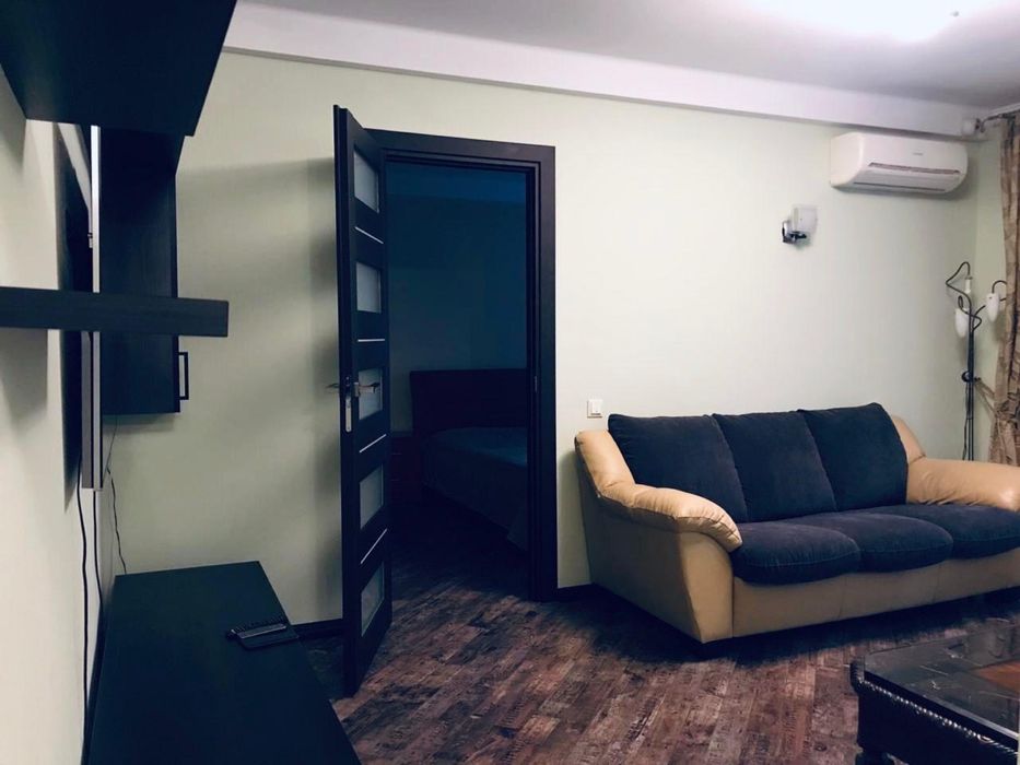 Печерськ, м.Арсенальна,Кловський узвіз!!