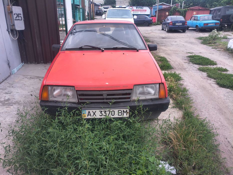 ВАЗ 2109 1.6 в непоганому стані, на впевненому ходу