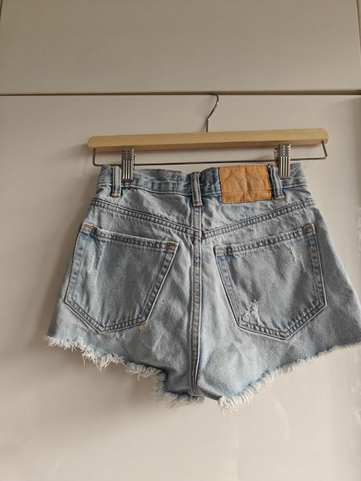 Krótkie spodenki pull bear xxs