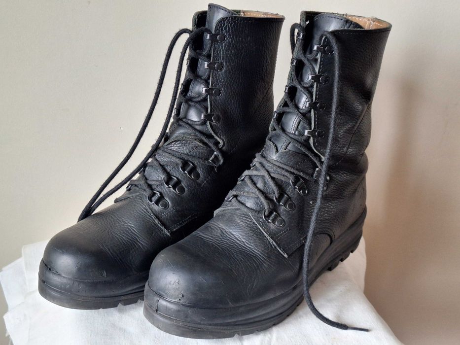 Берци Minerva розмір 44.