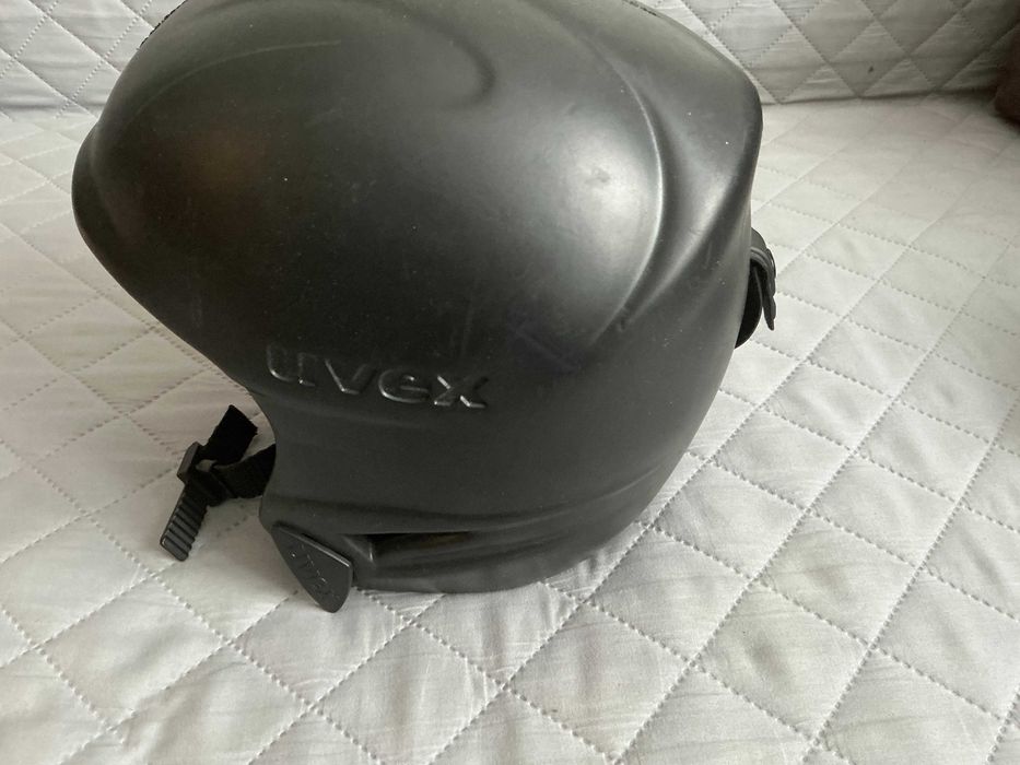 Kask narciarski UVEX sprzedam
