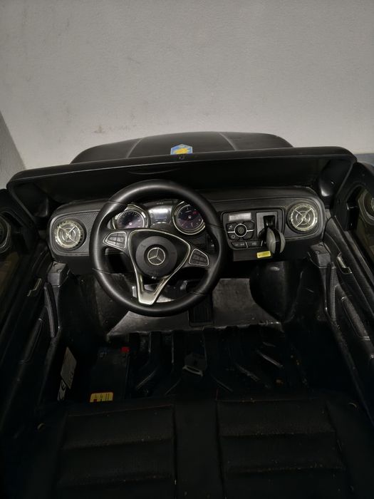 Продам дитячий електромобіль