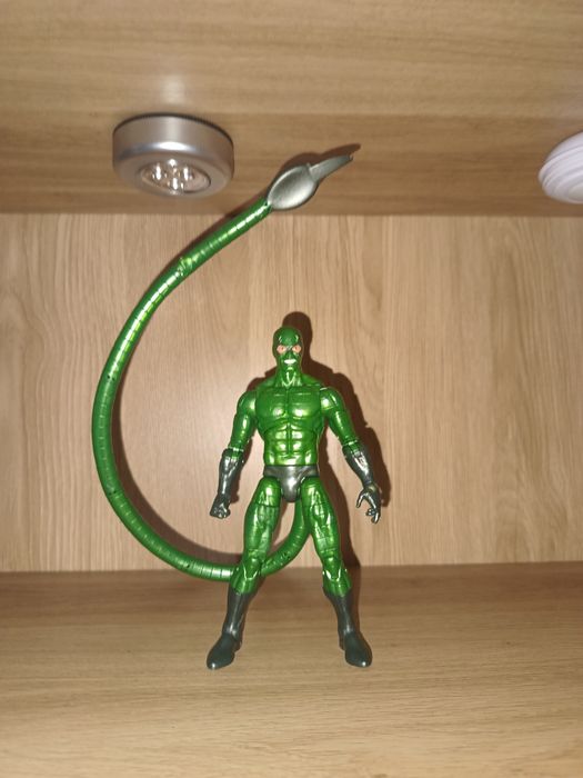 Hasbro marvel legends Scorpion