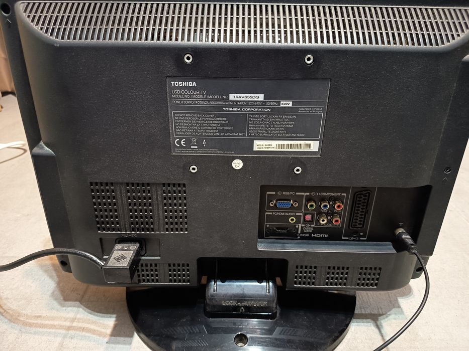 Tv Toshiba Hd 19"