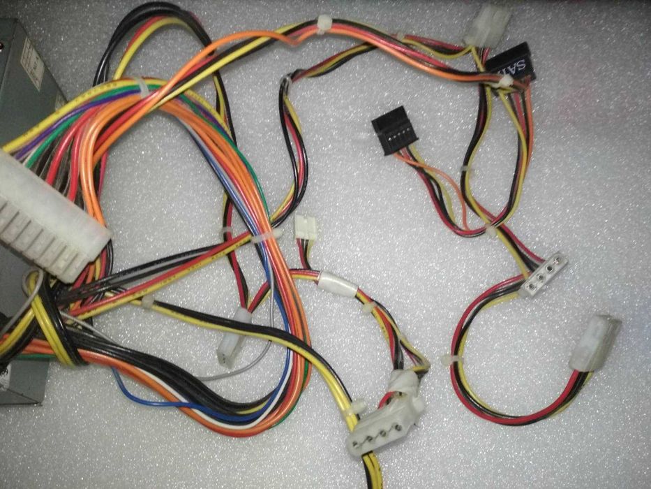 Компьютерные блоки питания 400.425.500W