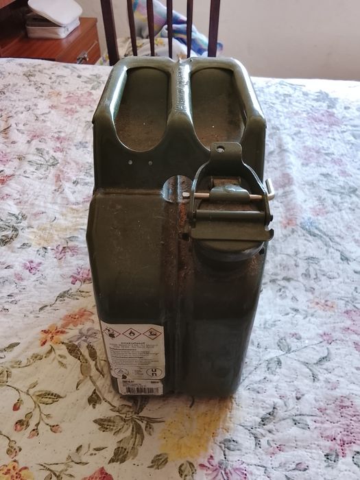 Bidão militar para combustível, 100€