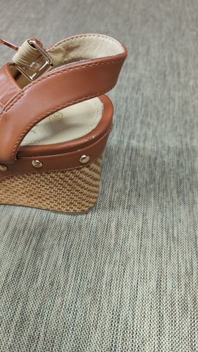 Sandały na koturnie Danny fairy rozmiar 39