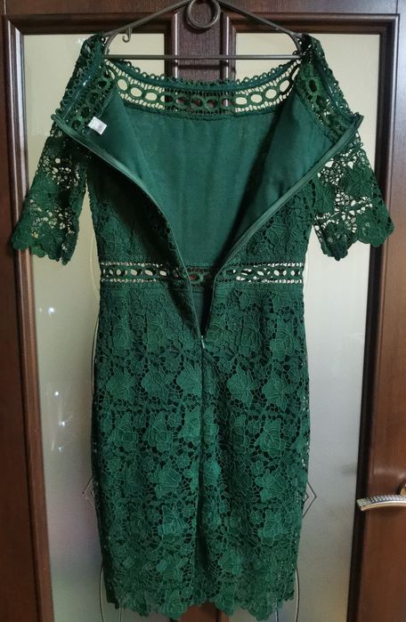 Женское нарядное платье