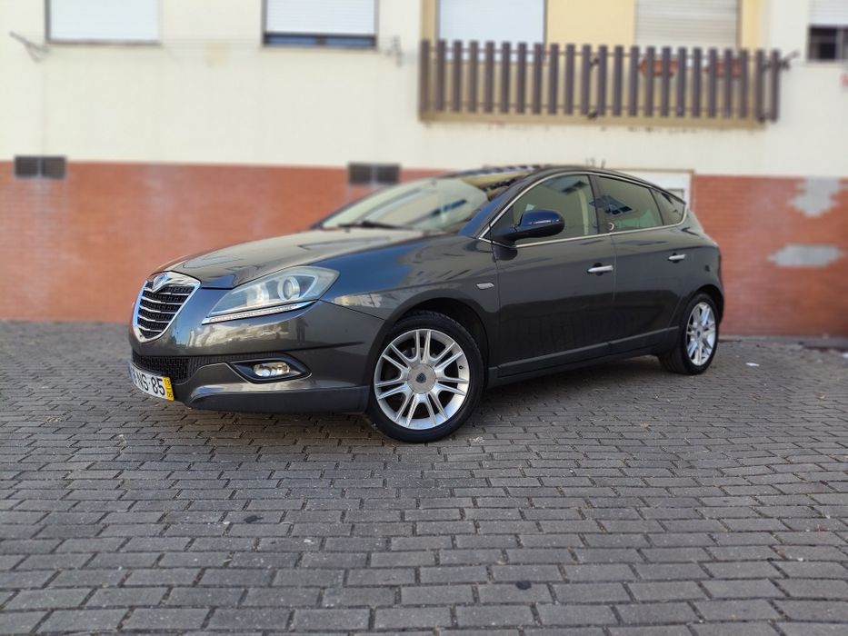 Lancia delta 1.6 multijet como novo  preço negociável