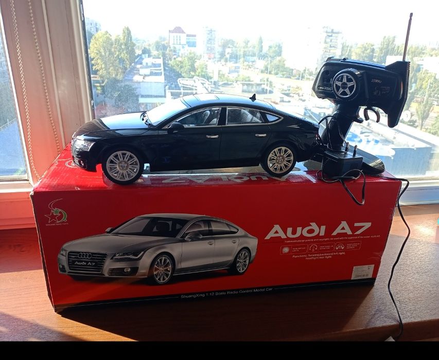 Іграшкова Модель Audi A7, 1:12 з пультом дистанційного  керування