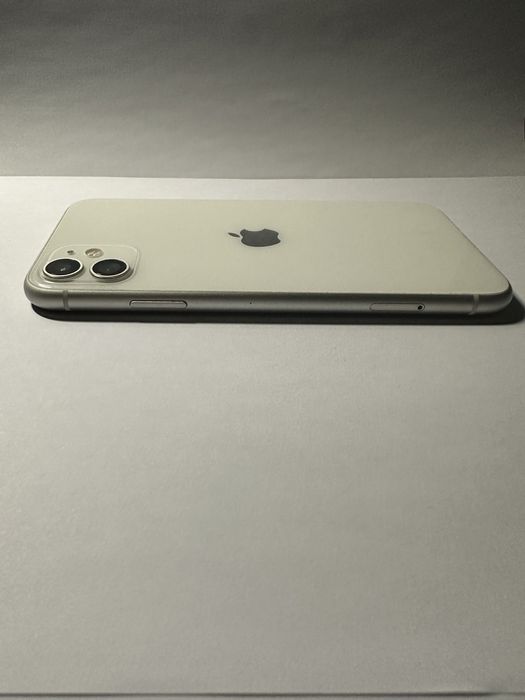 iPhone 11 64GB Branco