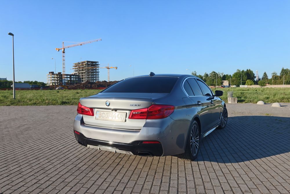 Продам - BMW 530i G30 M-пакет, задній привід, 252 к.с.