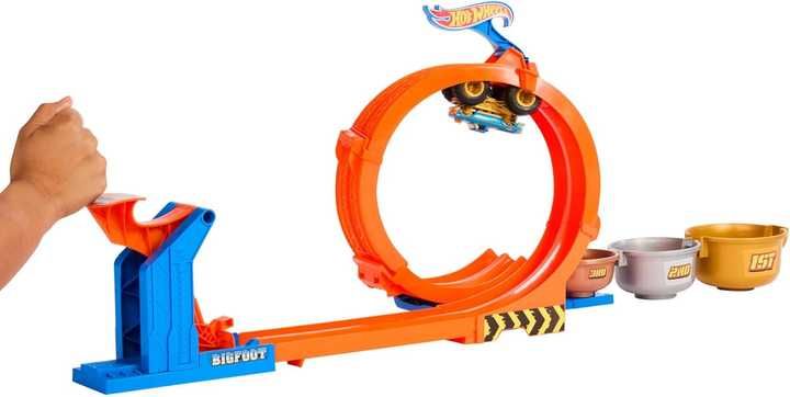 Трек Hot Wheels Monster Trucks Бігфут 50річчя Петля Стрибок за трофеєм