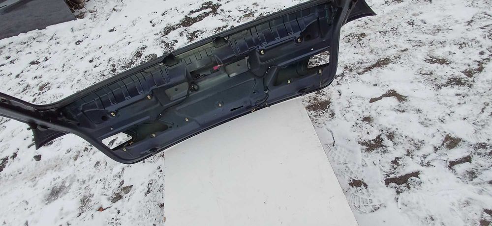 Bmw 5 e61 e60 kombi klapa bagaznika  monacoblau