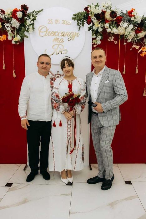 Ведучий тамада жива музика весілля ювілей хрестини випускний