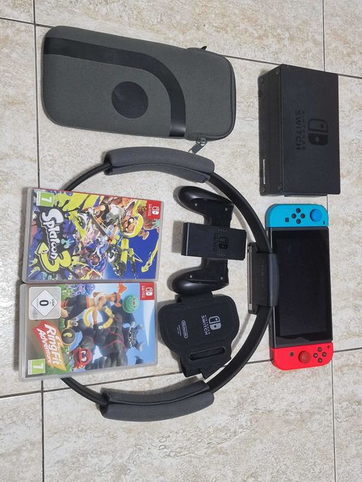 Nintendo Switch com jogos e acessórios