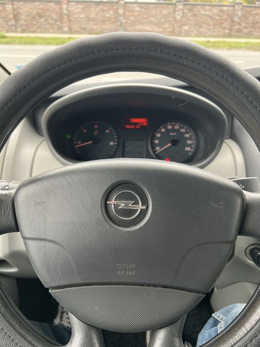 Продам Opel Vivaro 2,0 2013 рік.