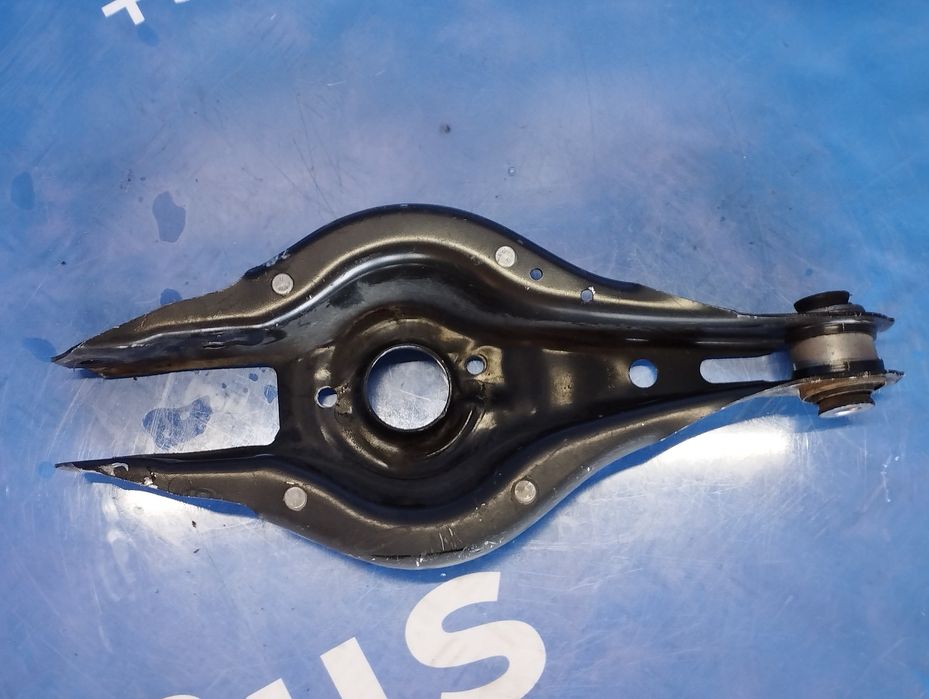 Важіль контролю розвалу BMW 3 F30 Ричаг БМВ 3 Ф30