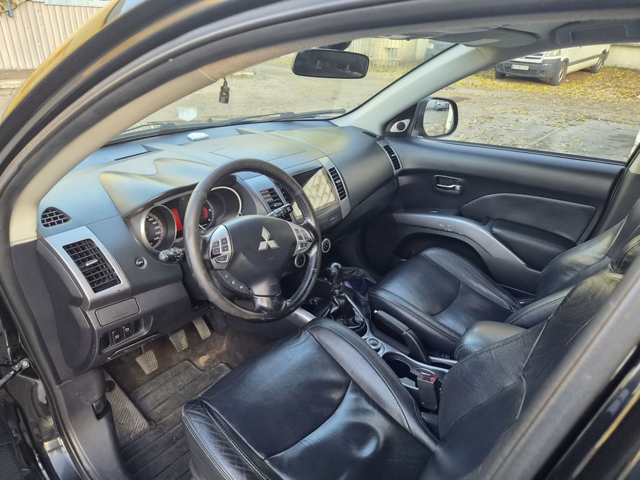 Mitsubishi outlander