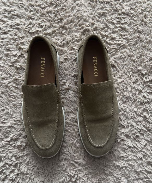 Лофери жіночі розмір 39