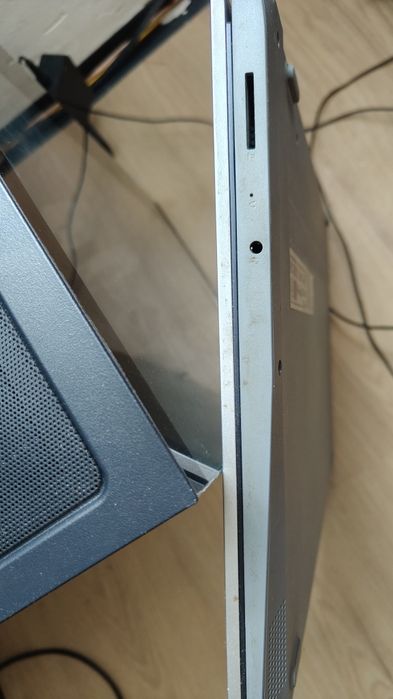 Laptop Lenovo 17