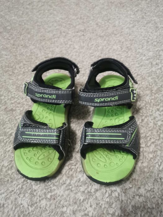 Sandały 27 sandałki Sprandi świecące 18 cm, stan idealny