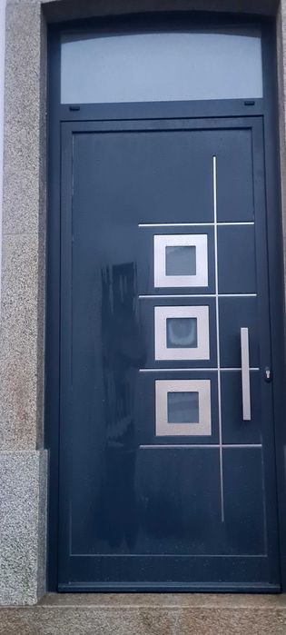 Porta de alumínio para exterior