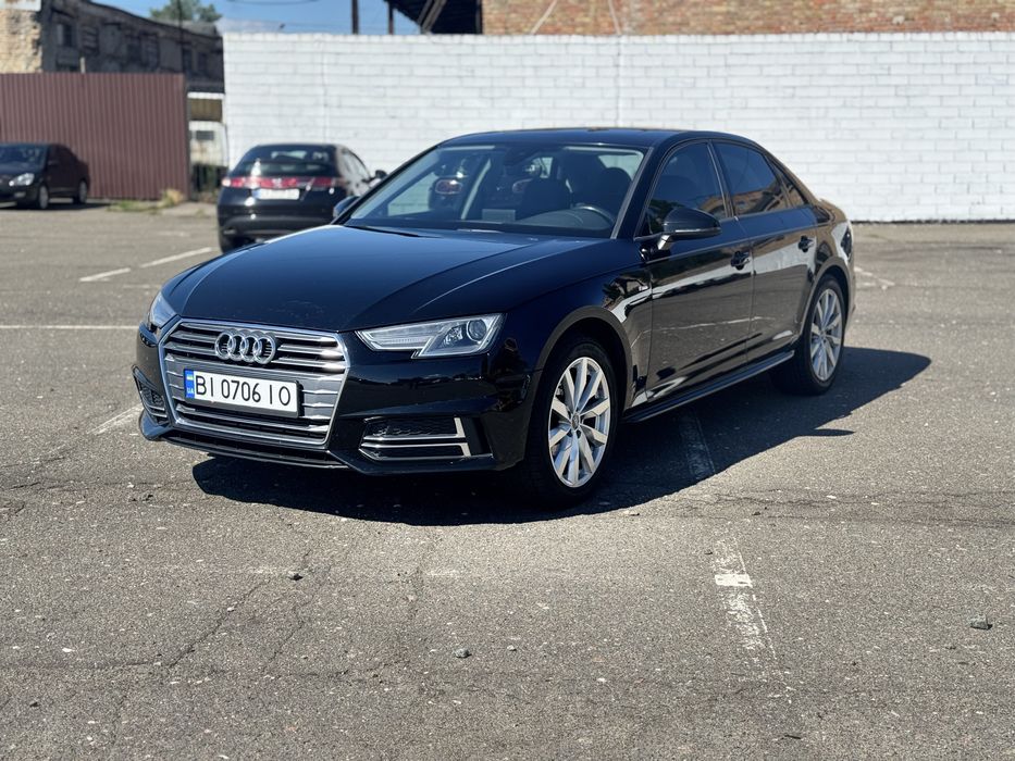Audi A4B9 S-Line