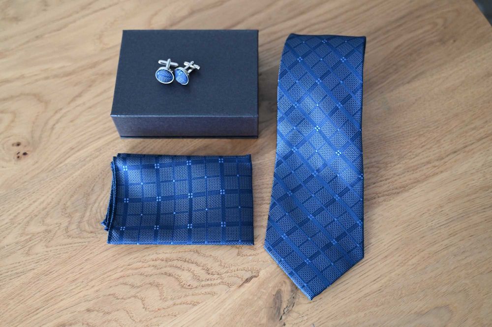 TYLKO ON – Elegancki jedwabny zestaw męski: KRAWAT, SPINKI, POSZETKA