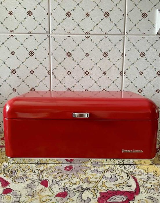 Chlebak metalowy retro vintage czerwony pojemny do kuchni