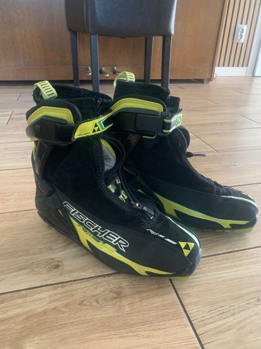 Buty do nart biegowych  rozm EU 40 Fischer skating RCS SKATE NNN