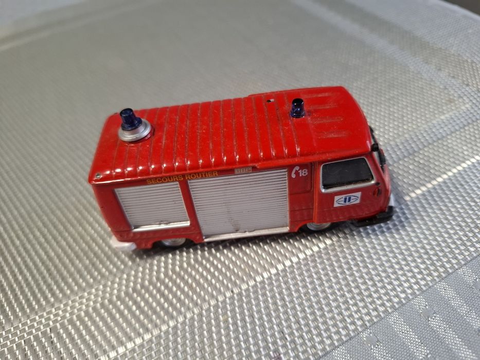 Delprado peugeot J9 BBP model samochodu