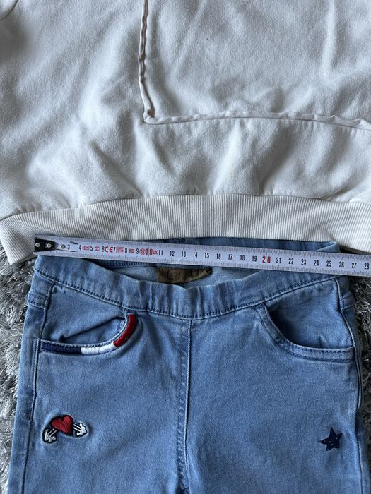 Zestaw Reserved bluza i spodnie jeansowe Cool Club