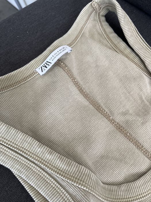 Mini obcisla sukienka w prazek zara