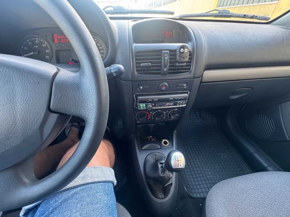 Renault CLio 1.5 DCI de 2005 C/5 lugares e AC