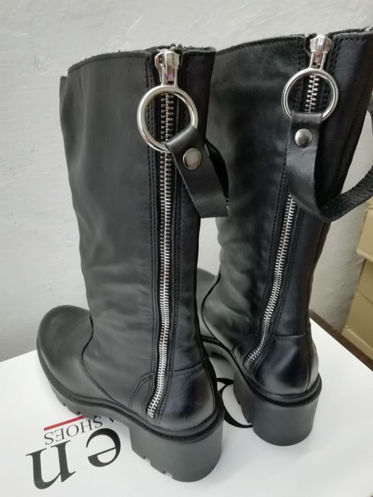 Жіночі сапоги. Італія.