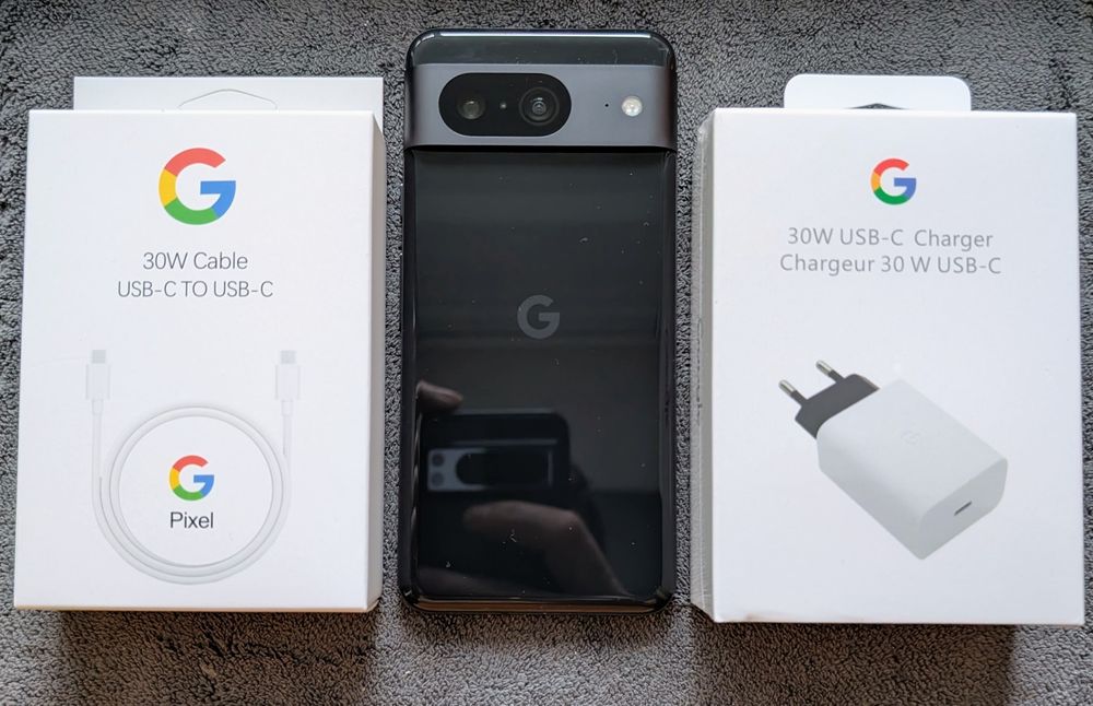 Google Pixel 8 8/128Gb Obsidian, 120Hz, Android 16, UNLOCKED!