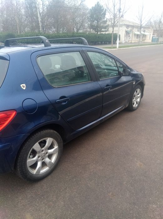 Продам Пежо 307,2л бенз 2005рік